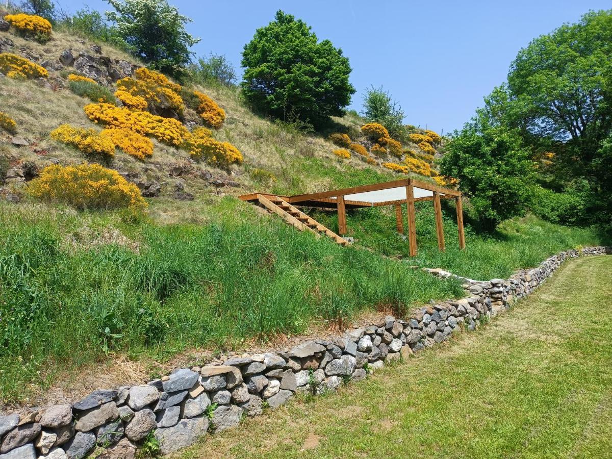 Maison D'Architecte En Pleine Nature Arlempdes Exterior foto